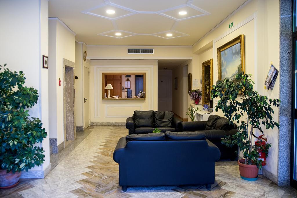 Hotel Reginella ซานตากาตา ซุย ดูเอกอลฟี ภายนอก รูปภาพ